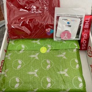 Jeffree Star valentines Mystery Box